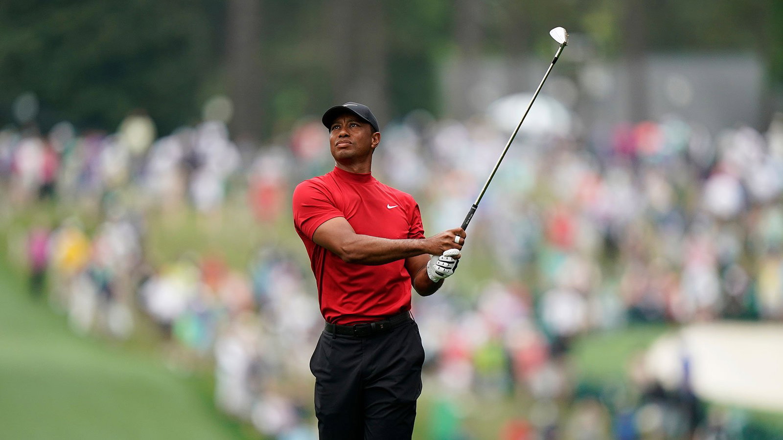 Tiger Woods explains how to hit the stinger